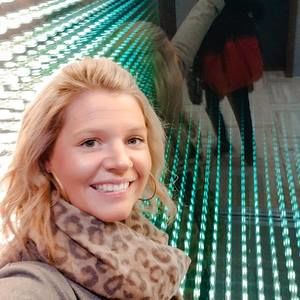 Meet your Posher, Courtney